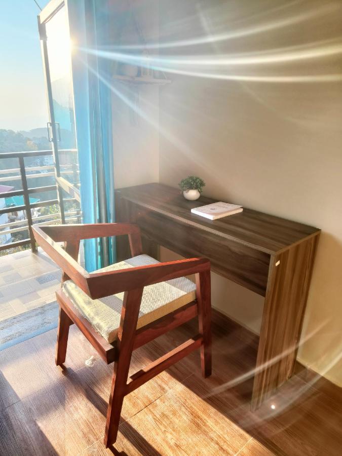 Paradiso Guest House & B&B 다람샬라 외부 사진